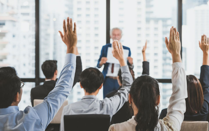 پاسخگویی در ازای دموکراسی محل کار