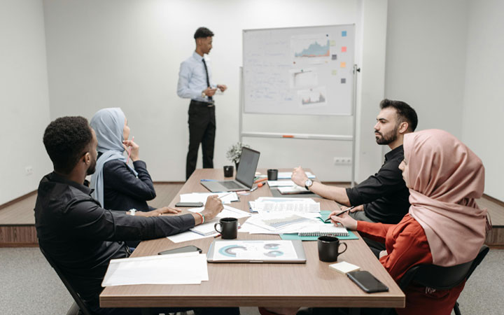 تحول در تفکر استراتژیک: توسعه کسب‌وکار در دنیای پیچیده و دیجیتال
